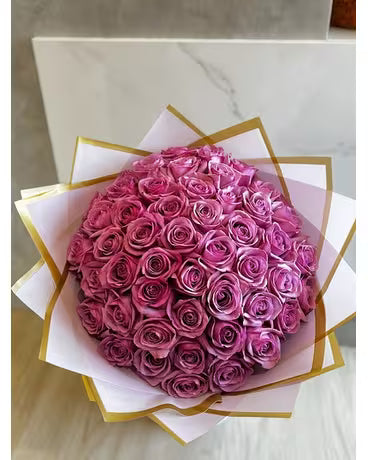 Lavender Roses Ramo Buchón – 50 Roses