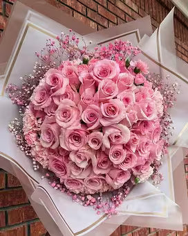 Light Pink Roses Ramo Buchón – 100 Roses